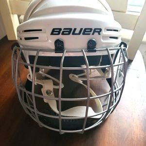 Bauer Youth Hockey Helmet